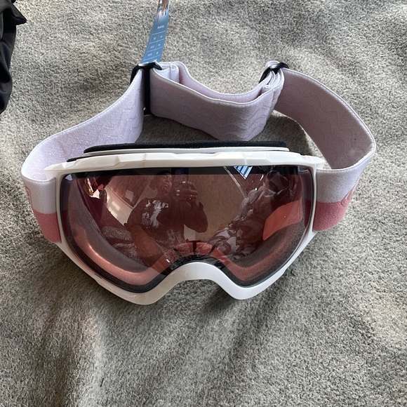 💕 PINK WOMAN’S SNOW MOBILE SKI SNOWBOARDING SNOW ACTIVITIES GOOGLES *NEW* - Picture 4 of 14